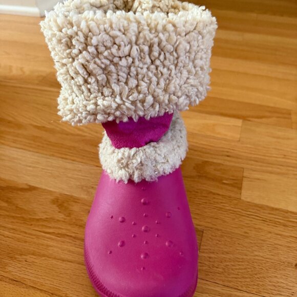 Crocs Nadia Boots in Berry Pink Size 8 - Picture 5 of 16